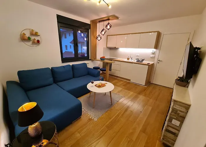 Aralux Apartment